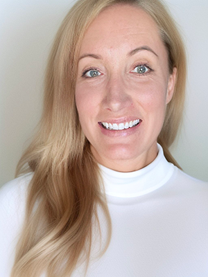 Headshot of Kathryn